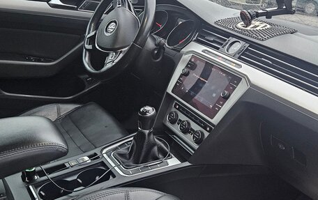 Volkswagen Passat B8 рестайлинг, 2017 год, 1 400 000 рублей, 6 фотография