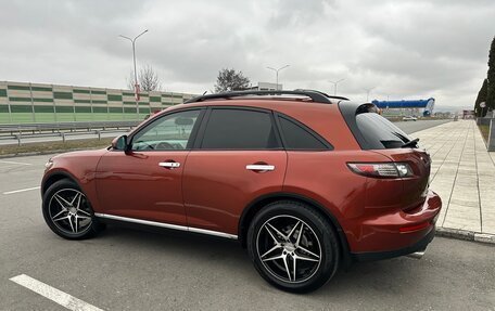 Infiniti FX I, 2006 год, 1 150 000 рублей, 7 фотография