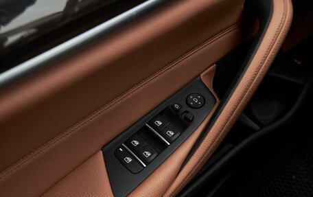 BMW 5 серия, 2019 год, 2 986 000 рублей, 13 фотография