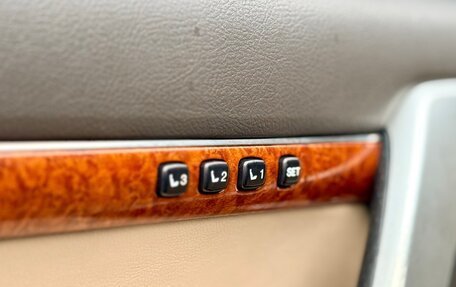 Toyota Land Cruiser 200, 2012 год, 3 095 000 рублей, 21 фотография