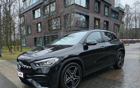 Mercedes-Benz GLA, 2020 год, 4 250 000 рублей, 4 фотография