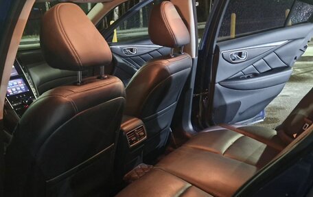 Infiniti Q50 I рестайлинг, 2016 год, 2 350 000 рублей, 9 фотография