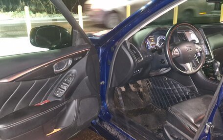 Infiniti Q50 I рестайлинг, 2016 год, 2 350 000 рублей, 16 фотография