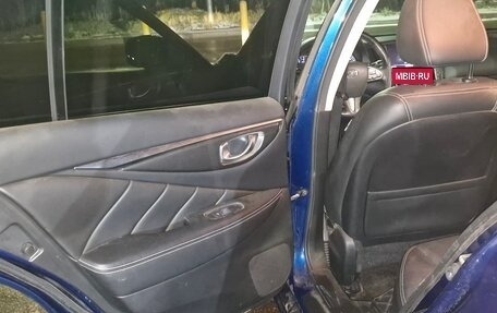 Infiniti Q50 I рестайлинг, 2016 год, 2 350 000 рублей, 17 фотография