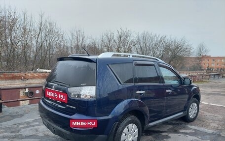 Mitsubishi Outlander III рестайлинг 3, 2010 год, 1 000 000 рублей, 4 фотография