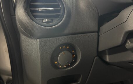 Opel Corsa D, 2007 год, 15 фотография