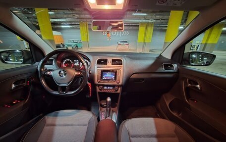 Volkswagen Polo VI (EU Market), 2016 год, 1 200 000 рублей, 18 фотография