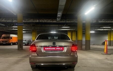 Volkswagen Polo VI (EU Market), 2016 год, 1 200 000 рублей, 33 фотография