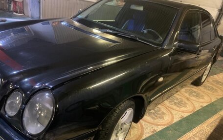 Mercedes-Benz E-Класс, 1999 год, 559 999 рублей, 4 фотография