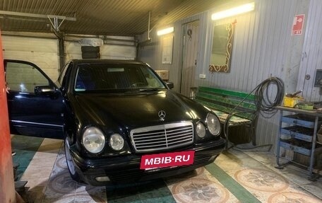Mercedes-Benz E-Класс, 1999 год, 559 999 рублей, 3 фотография
