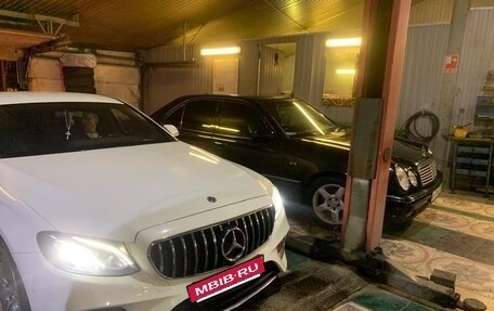 Mercedes-Benz E-Класс, 1999 год, 559 999 рублей, 5 фотография
