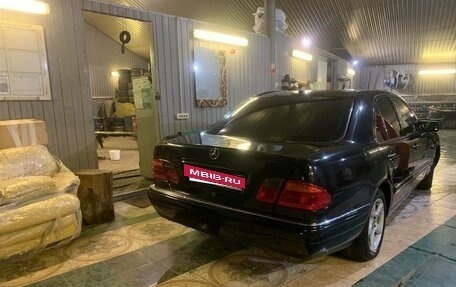 Mercedes-Benz E-Класс, 1999 год, 559 999 рублей, 7 фотография