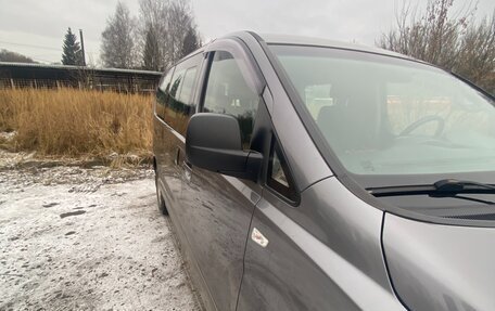 Hyundai H-1 II рестайлинг, 2011 год, 1 250 000 рублей, 4 фотография