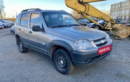 Chevrolet Niva I рестайлинг, 2011 год, 355 000 рублей, 3 фотография