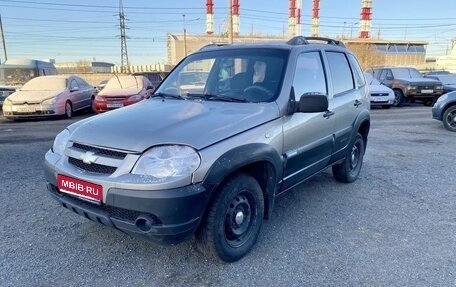Chevrolet Niva I рестайлинг, 2011 год, 355 000 рублей, 1 фотография