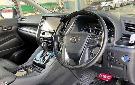 Toyota Alphard III, 2021 год, 5 800 000 рублей, 12 фотография