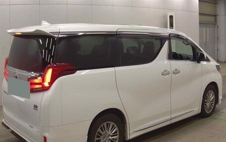 Toyota Alphard III, 2021 год, 5 800 000 рублей, 23 фотография