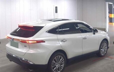 Toyota Harrier, 2021 год, 5 500 000 рублей, 10 фотография