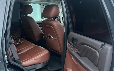 Chevrolet Tahoe III, 2011 год, 2 530 000 рублей, 8 фотография