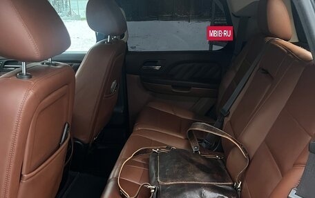 Chevrolet Tahoe III, 2011 год, 2 530 000 рублей, 7 фотография