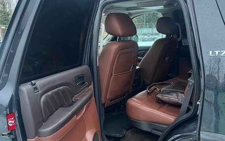 Chevrolet Tahoe III, 2011 год, 2 530 000 рублей, 9 фотография