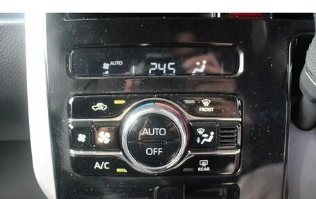 Toyota Roomy I, 2021 год, 1 171 069 рублей, 36 фотография