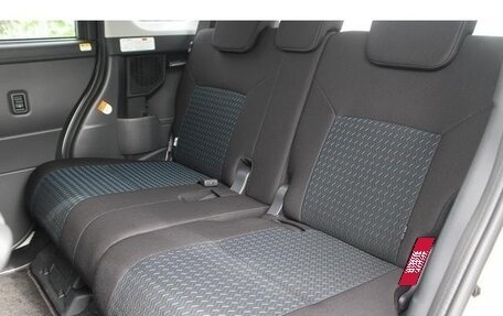 Toyota Roomy I, 2021 год, 1 171 069 рублей, 40 фотография