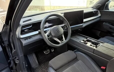 Volkswagen Teramont, 2025 год, 6 300 000 рублей, 10 фотография