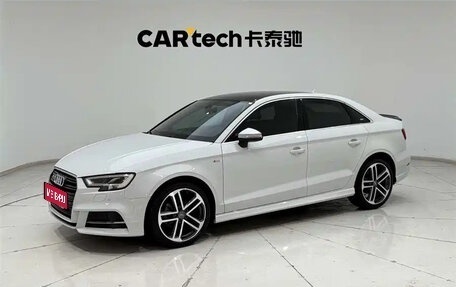Audi A3, 2018 год, 1 550 000 рублей, 1 фотография