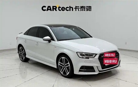 Audi A3, 2018 год, 1 550 000 рублей, 4 фотография