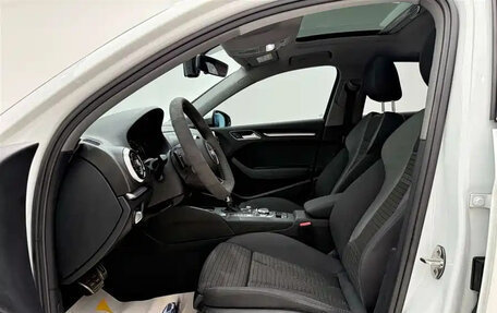 Audi A3, 2018 год, 1 550 000 рублей, 15 фотография