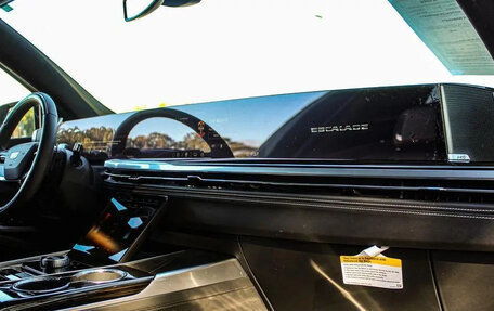 Cadillac Escalade V, 2025 год, 15 808 000 рублей, 17 фотография