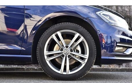 Volkswagen Golf VII, 2017 год, 1 210 111 рублей, 24 фотография