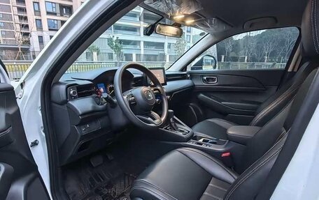 Honda Vezel, 2023 год, 1 986 000 рублей, 14 фотография