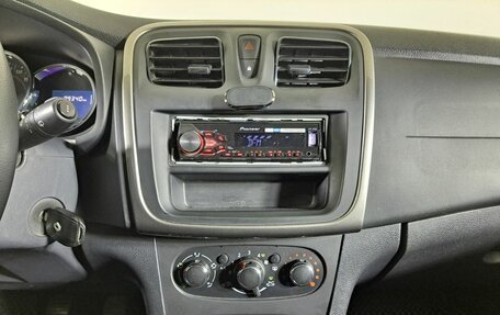 Renault Sandero II рестайлинг, 2016 год, 859 000 рублей, 18 фотография