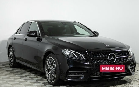 Mercedes-Benz E-Класс, 2019 год, 3 675 000 рублей, 3 фотография