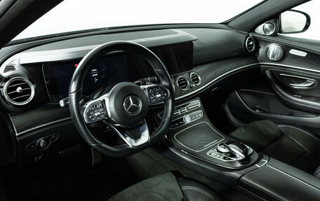 Mercedes-Benz E-Класс, 2019 год, 3 675 000 рублей, 11 фотография