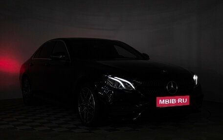 Mercedes-Benz E-Класс, 2019 год, 3 675 000 рублей, 29 фотография