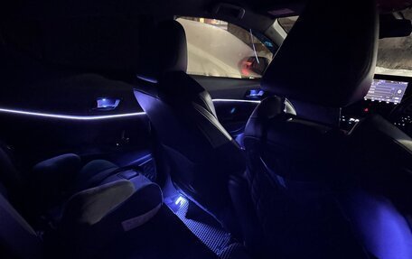 Toyota C-HR I рестайлинг, 2018 год, 2 300 000 рублей, 23 фотография