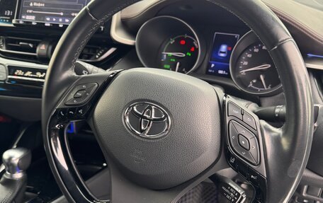 Toyota C-HR I рестайлинг, 2018 год, 2 300 000 рублей, 30 фотография