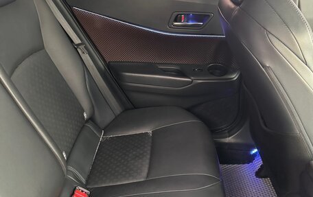 Toyota C-HR I рестайлинг, 2018 год, 2 300 000 рублей, 36 фотография