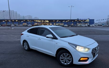 Hyundai Solaris II рестайлинг, 2017 год, 890 000 рублей, 10 фотография