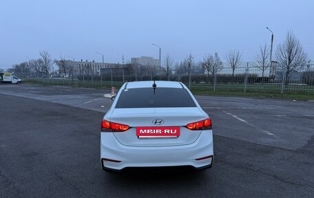 Hyundai Solaris II рестайлинг, 2017 год, 890 000 рублей, 13 фотография