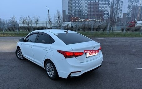 Hyundai Solaris II рестайлинг, 2017 год, 890 000 рублей, 14 фотография
