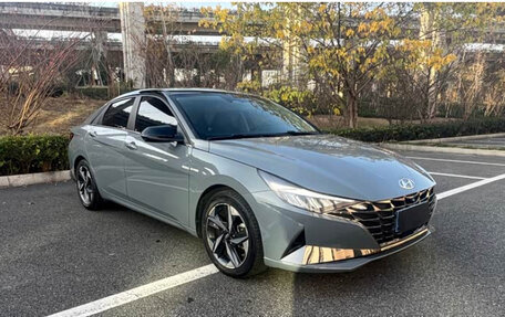 Hyundai Elantra, 2022 год, 1 690 000 рублей, 1 фотография