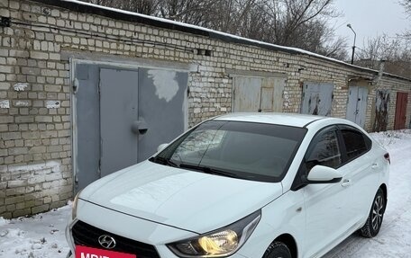 Hyundai Solaris II рестайлинг, 2017 год, 1 095 000 рублей, 2 фотография