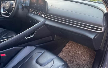 Hyundai Elantra, 2022 год, 1 690 000 рублей, 10 фотография