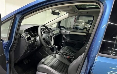 Volkswagen Touran III, 2022 год, 2 020 050 рублей, 10 фотография