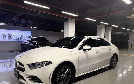 Mercedes-Benz A-Класс, 2022 год, 1 700 006 рублей, 1 фотография