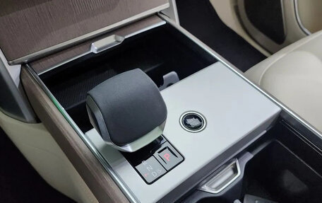 Land Rover Range Rover IV рестайлинг, 2024 год, 22 200 006 рублей, 7 фотография